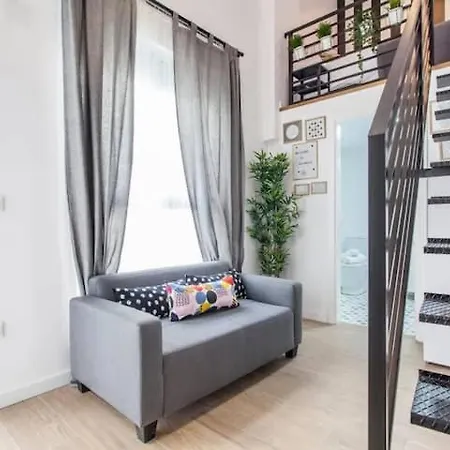 Cool Lofts Center Guest house