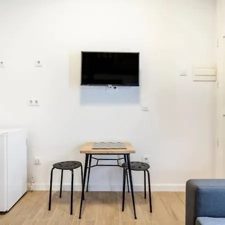 Cool Loft Autocheck Center Historic 3*